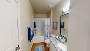 Two Bedroom Apartments for Rent in Conroe, Texas - Model-Bathroom-Interior